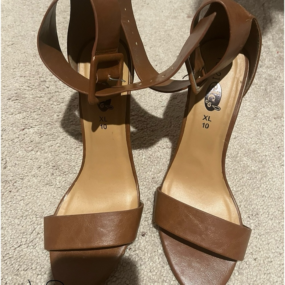 Open toe heel